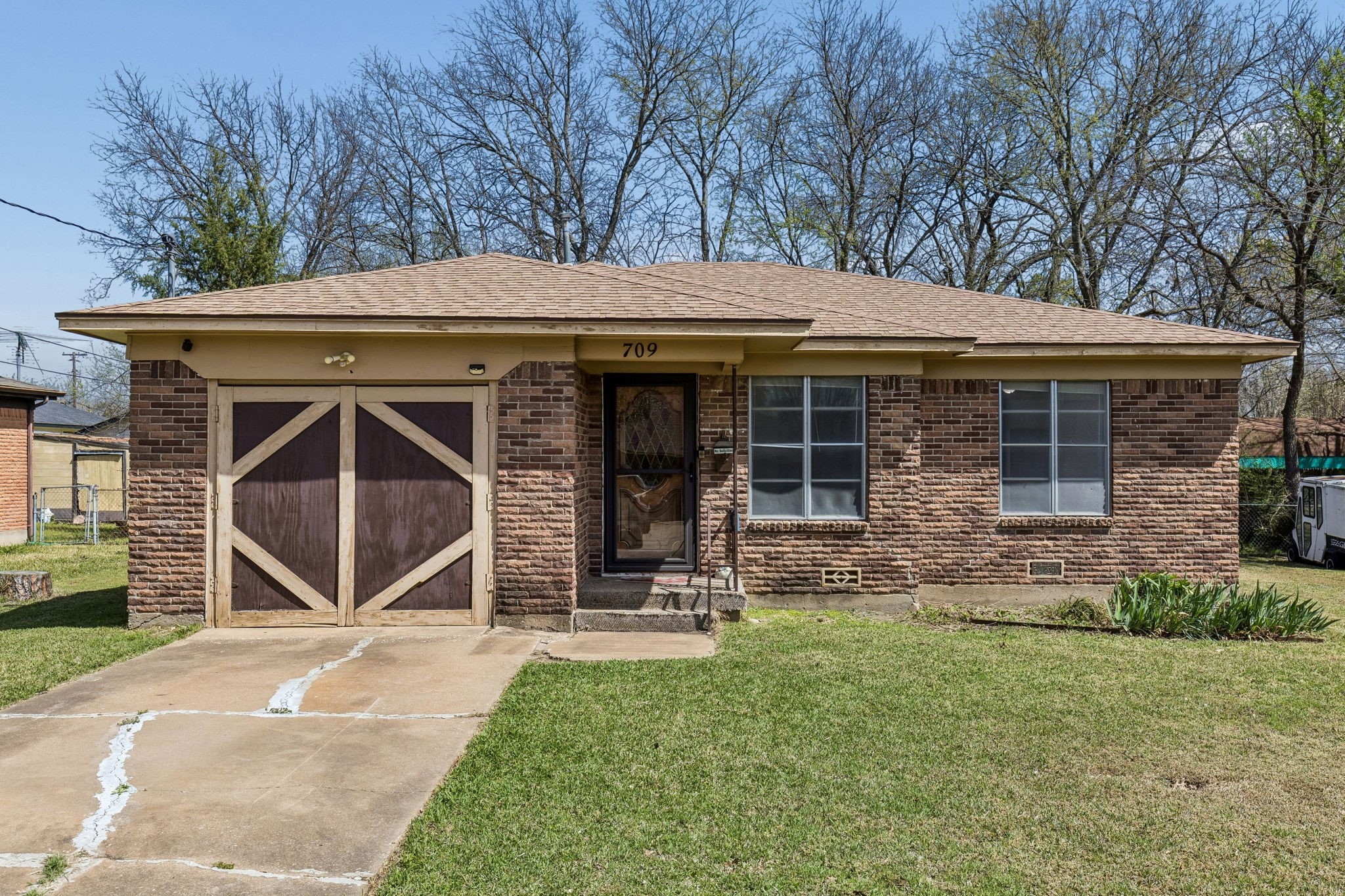 709 S Burdette Avenue Sherman TX 75090