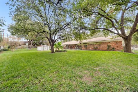5209 Live Oak Avenue Waco TX 76710