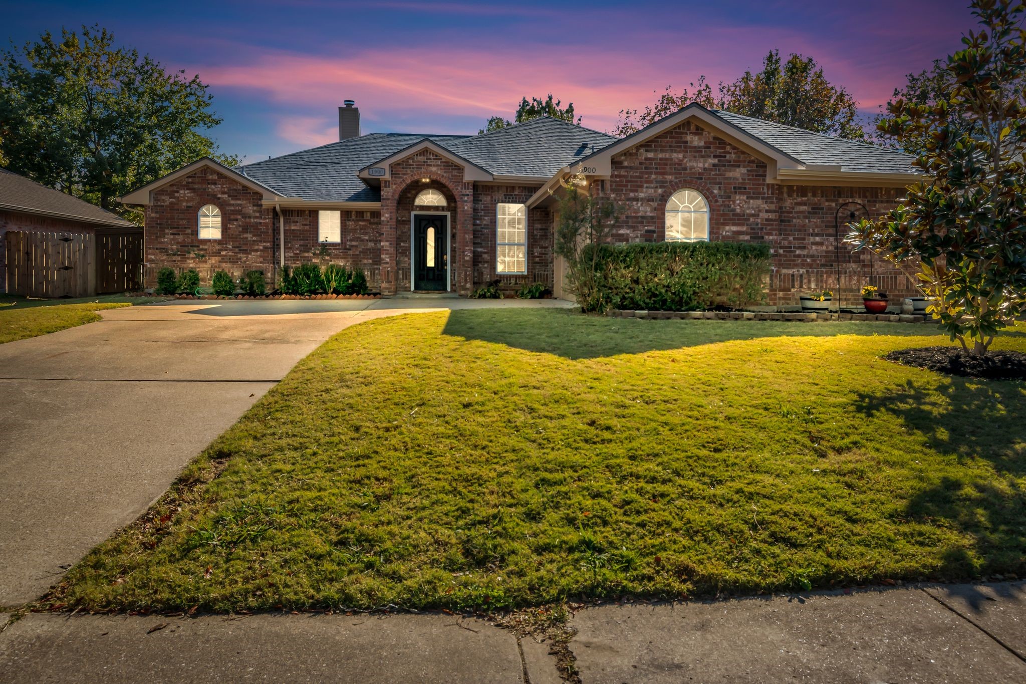 1900 Le Sage Court Denton TX 76208
