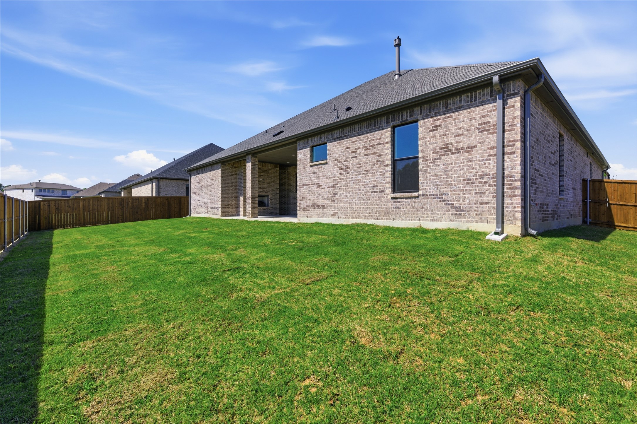 713 Anne Road Van Alstyne TX 75495