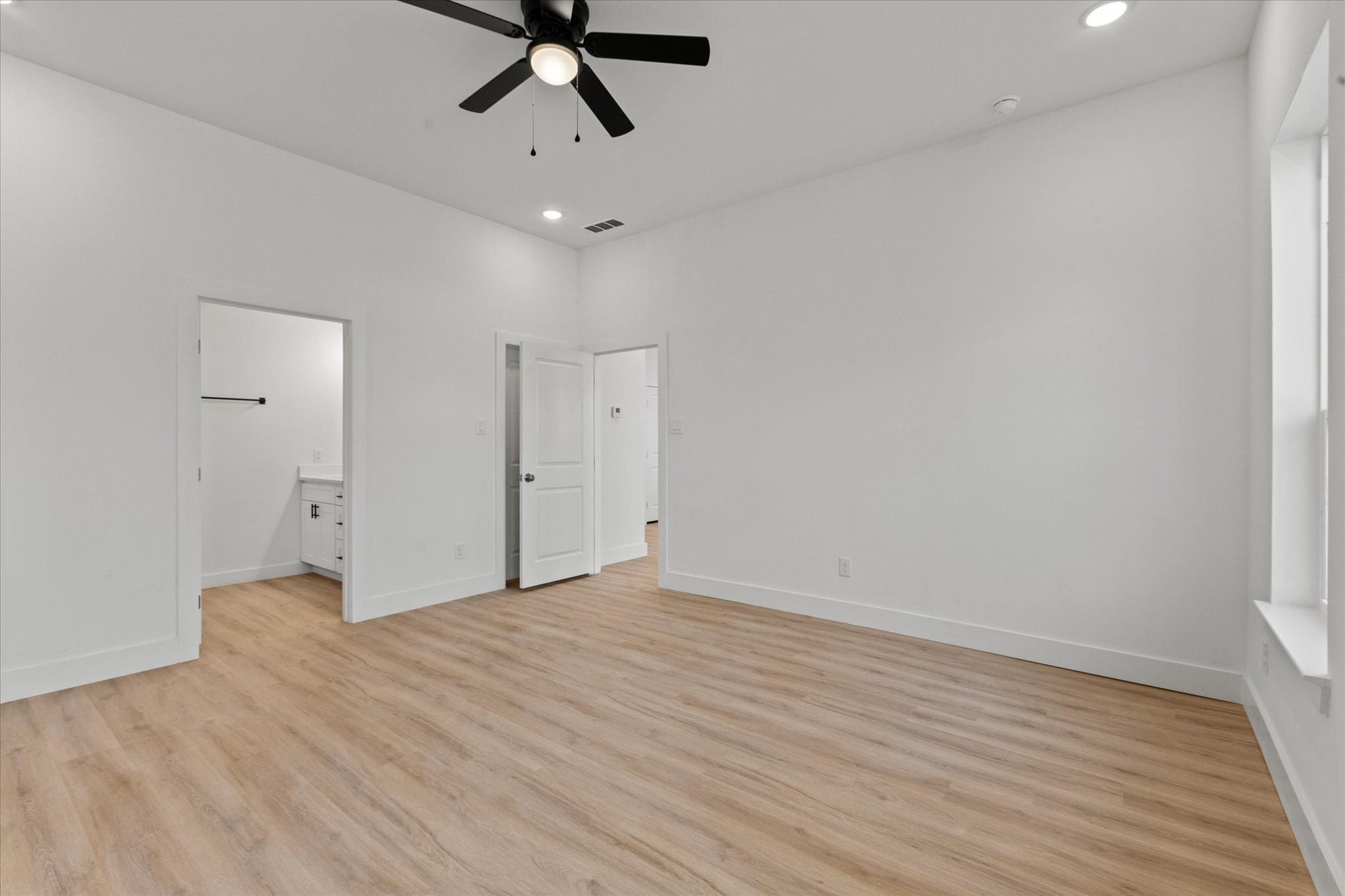 919 W Day Street Denison TX 75020