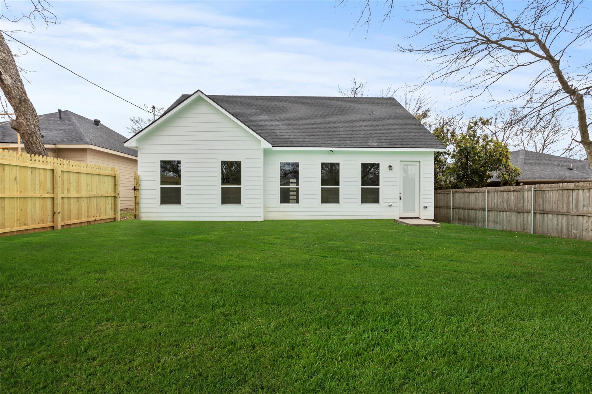 919 W Day Street Denison TX 75020