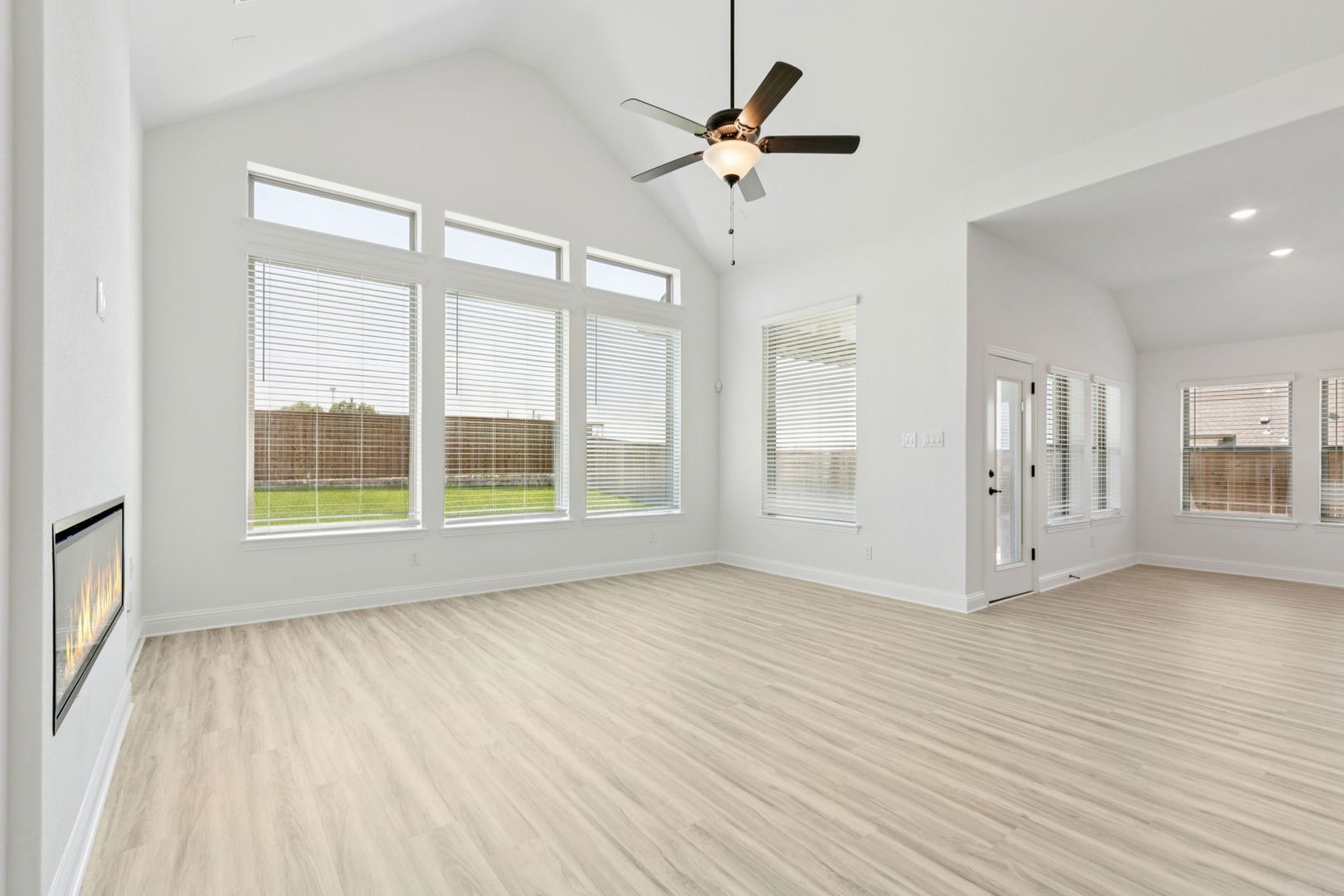 7725 Dibble Avenue Joshua TX 76058