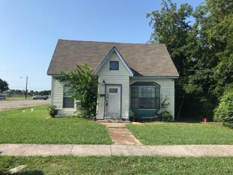 3805 Cornelia Street Greenville TX 75401