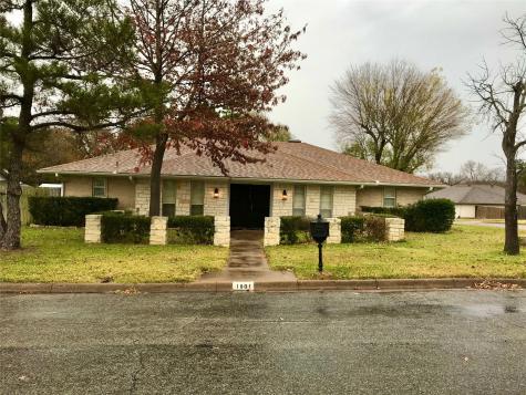 1801 Ridgeway Drive Sherman TX 75092