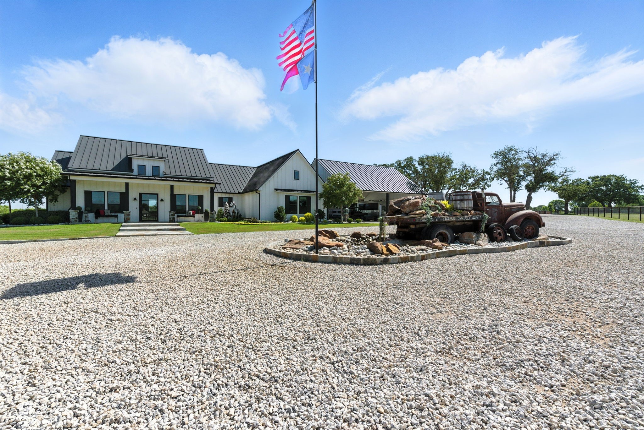 1403 N Fm 113 Weatherford TX 76088