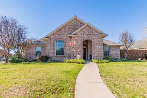 5520 Pico Lane Benbrook TX 76126