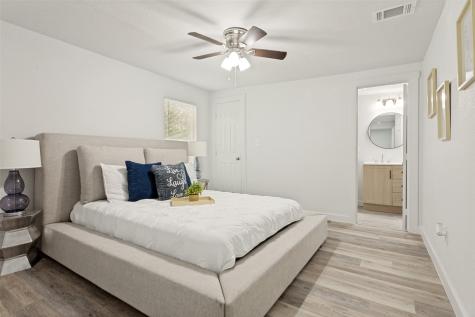128 NW Lorna Street Burleson TX 76028
