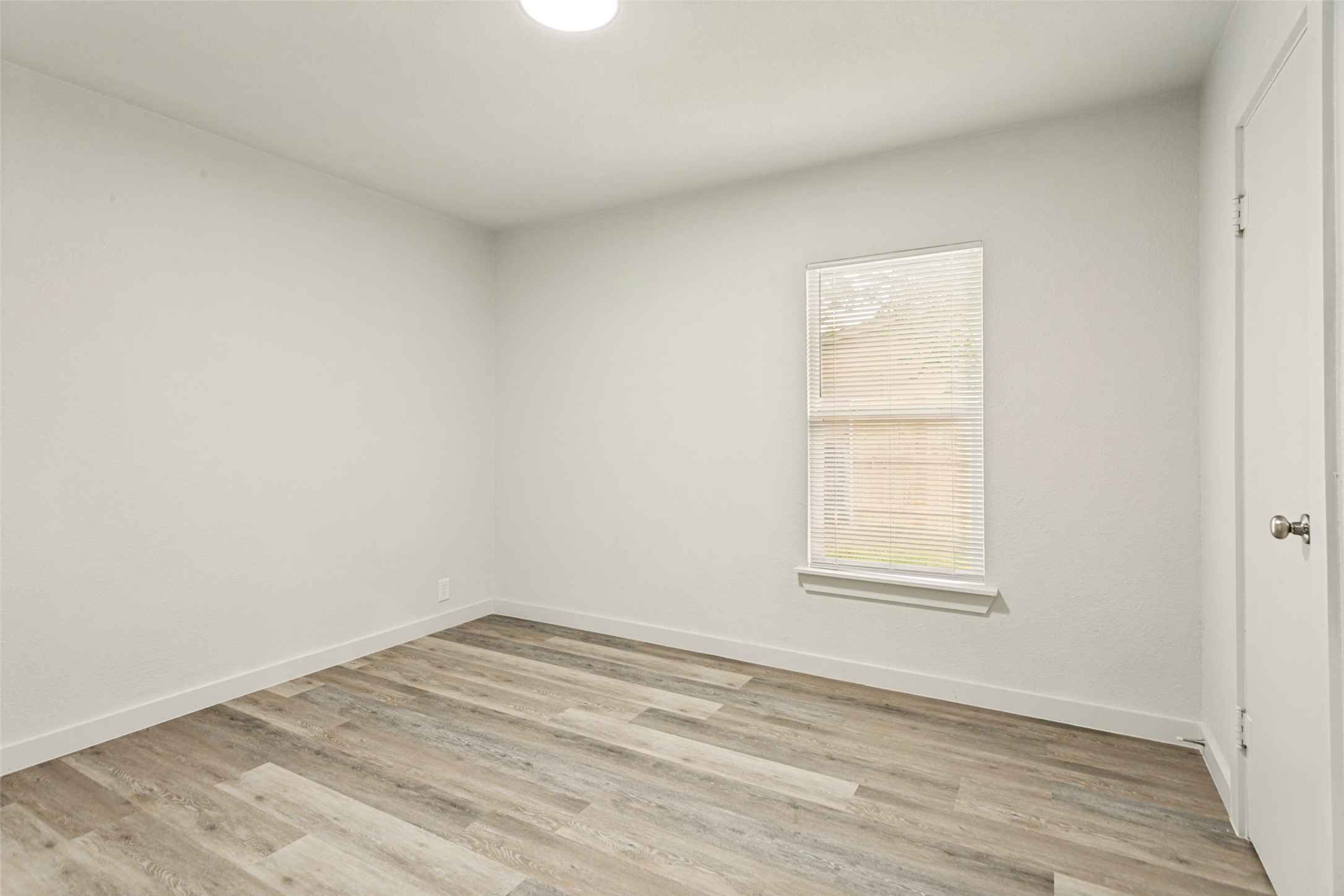 128 NW Lorna Street Burleson TX 76028