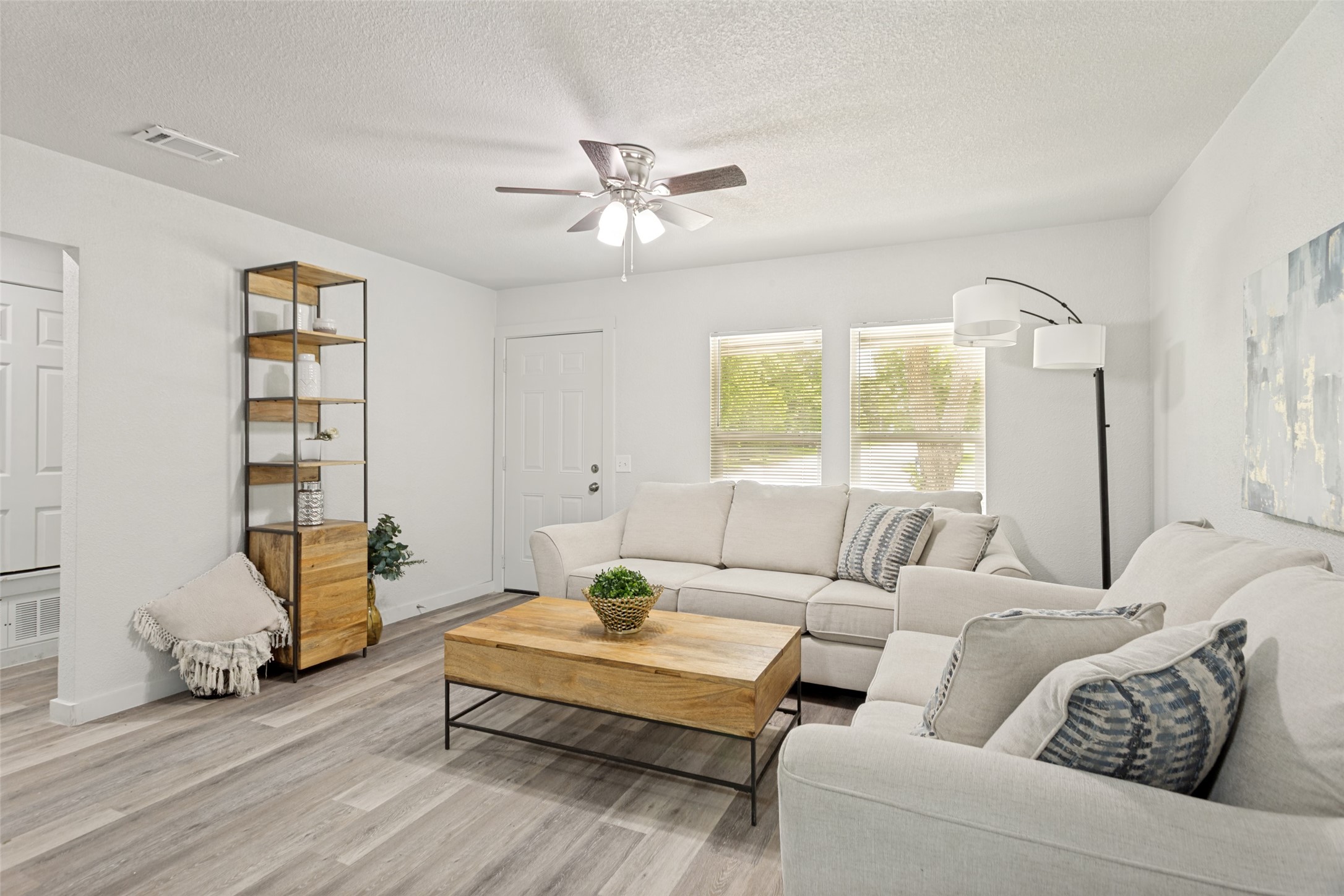128 NW Lorna Street Burleson TX 76028