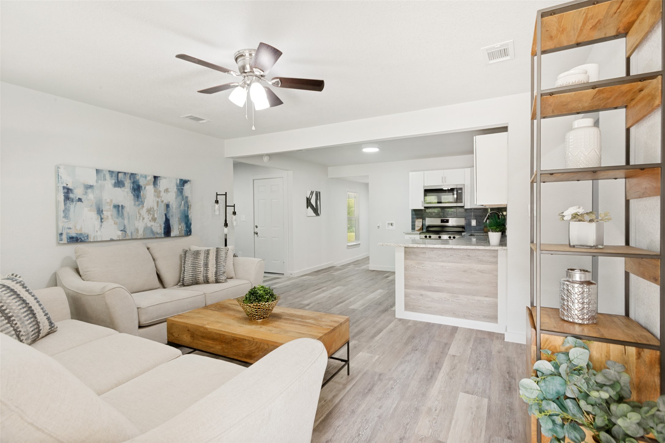 128 NW Lorna Street Burleson TX 76028