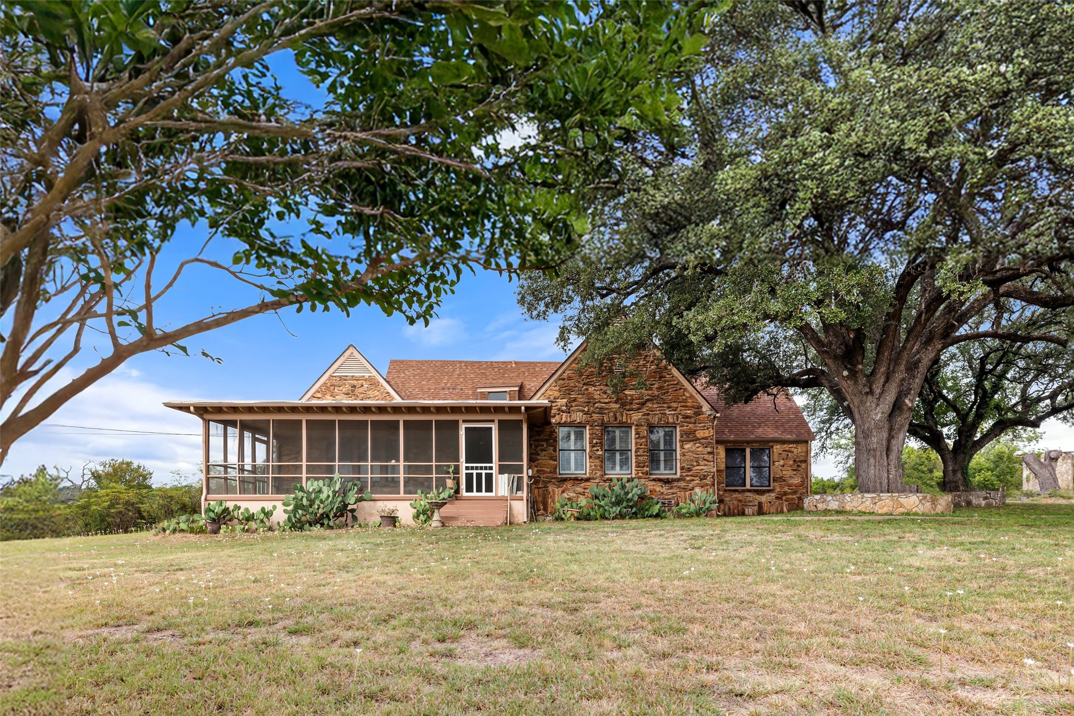 1803 N Highway 144 Glen Rose TX 76043