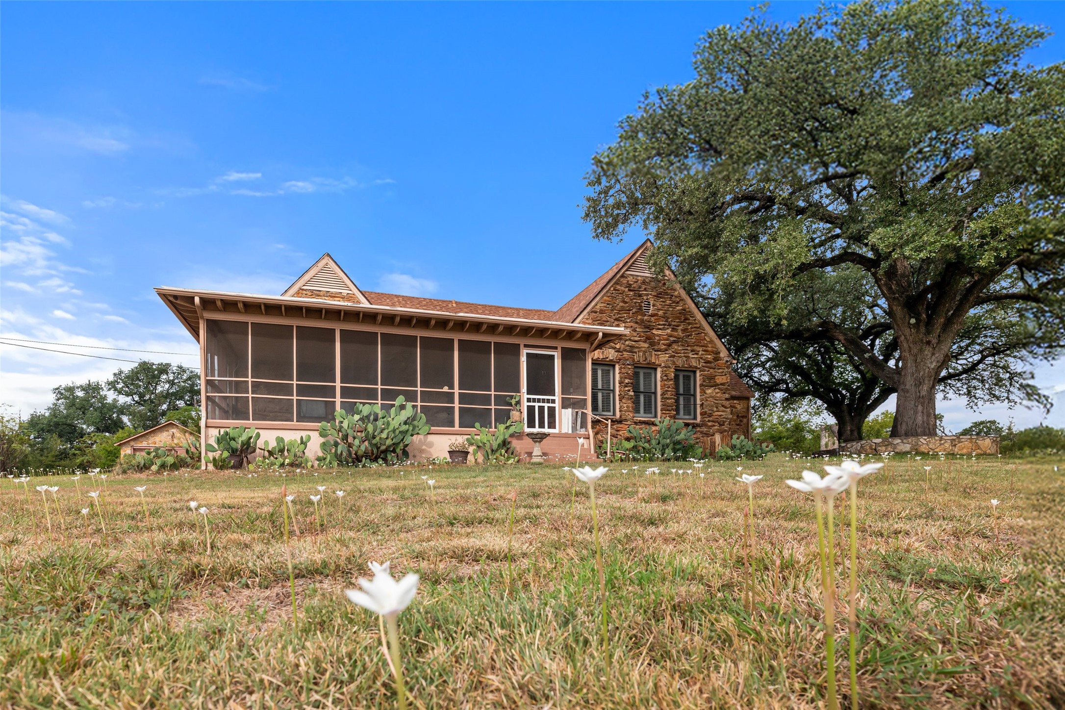 1803 N Highway 144 Glen Rose TX 76043