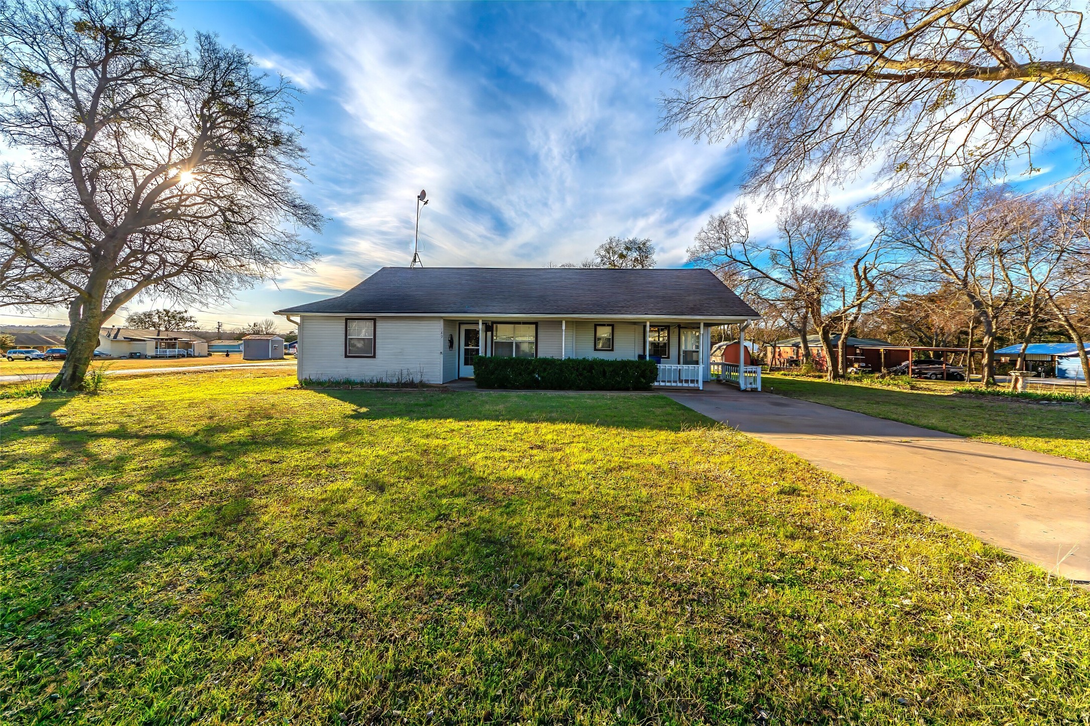189 Lee Boulevard Pottsboro TX 75076