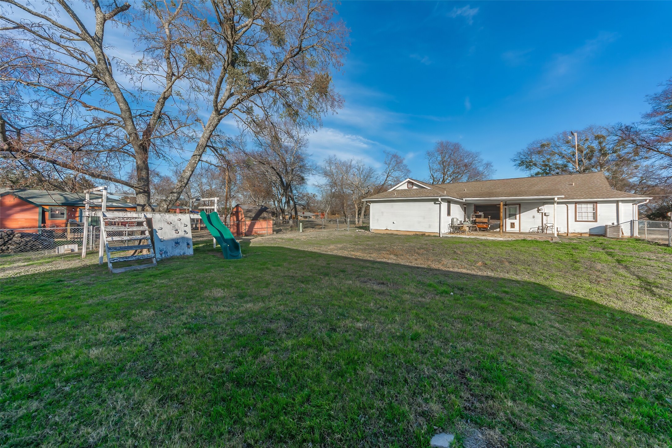 189 Lee Boulevard Pottsboro TX 75076