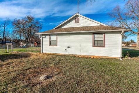 189 Lee Boulevard Pottsboro TX 75076