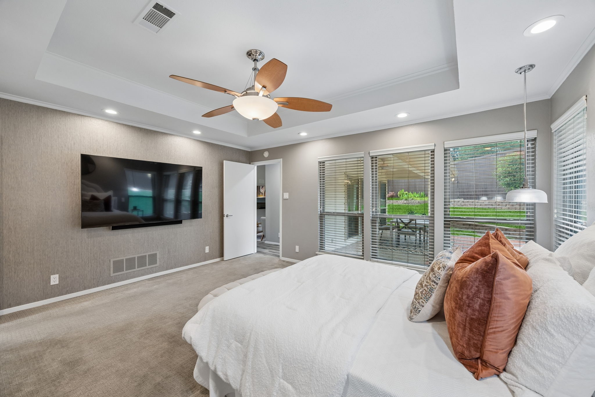 9060 Stone Creek Place Dallas TX 75243
