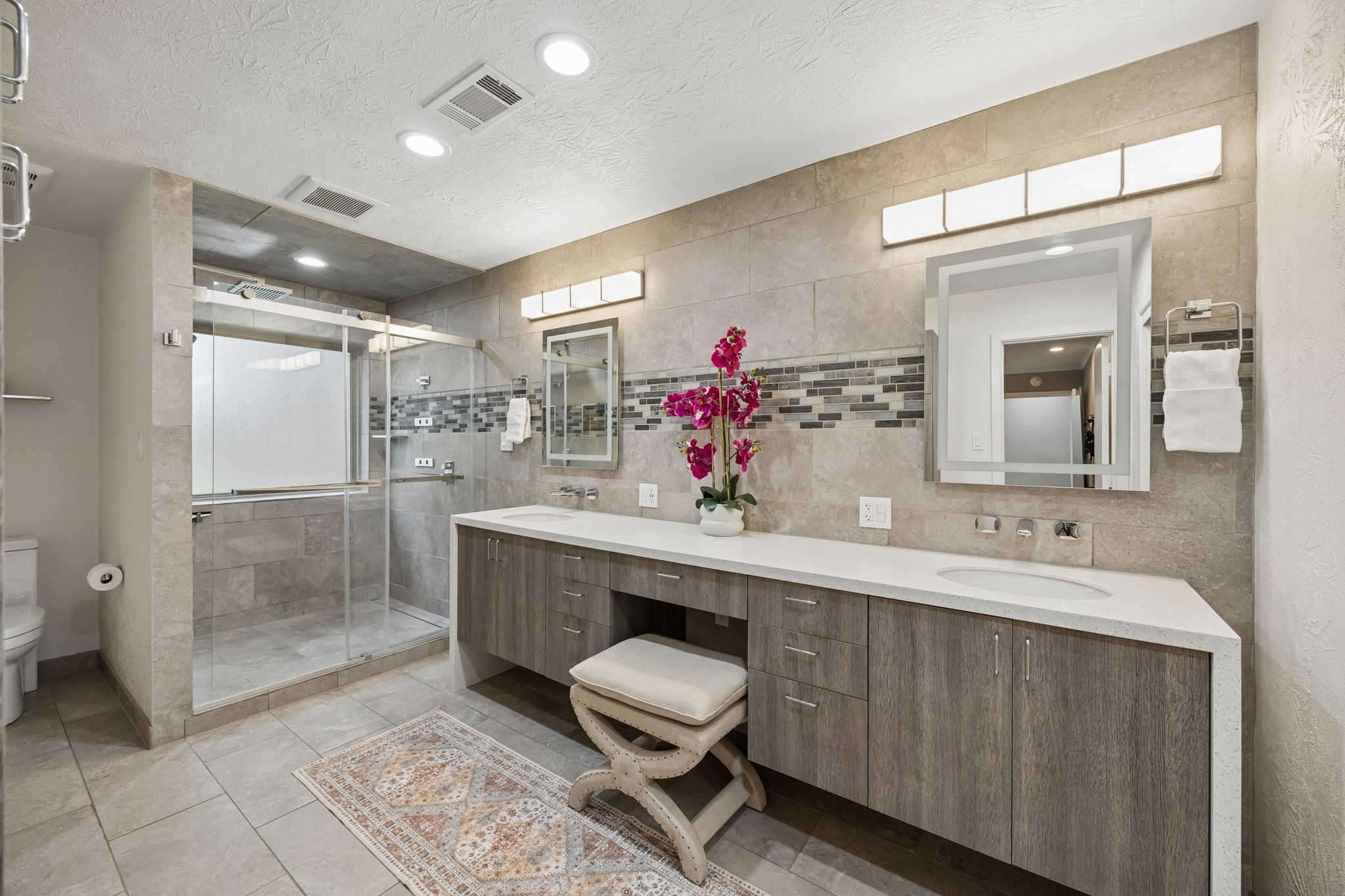 9060 Stone Creek Place Dallas TX 75243