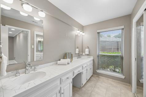9060 Stone Creek Place Dallas TX 75243