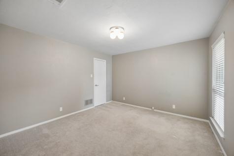 9060 Stone Creek Place Dallas TX 75243