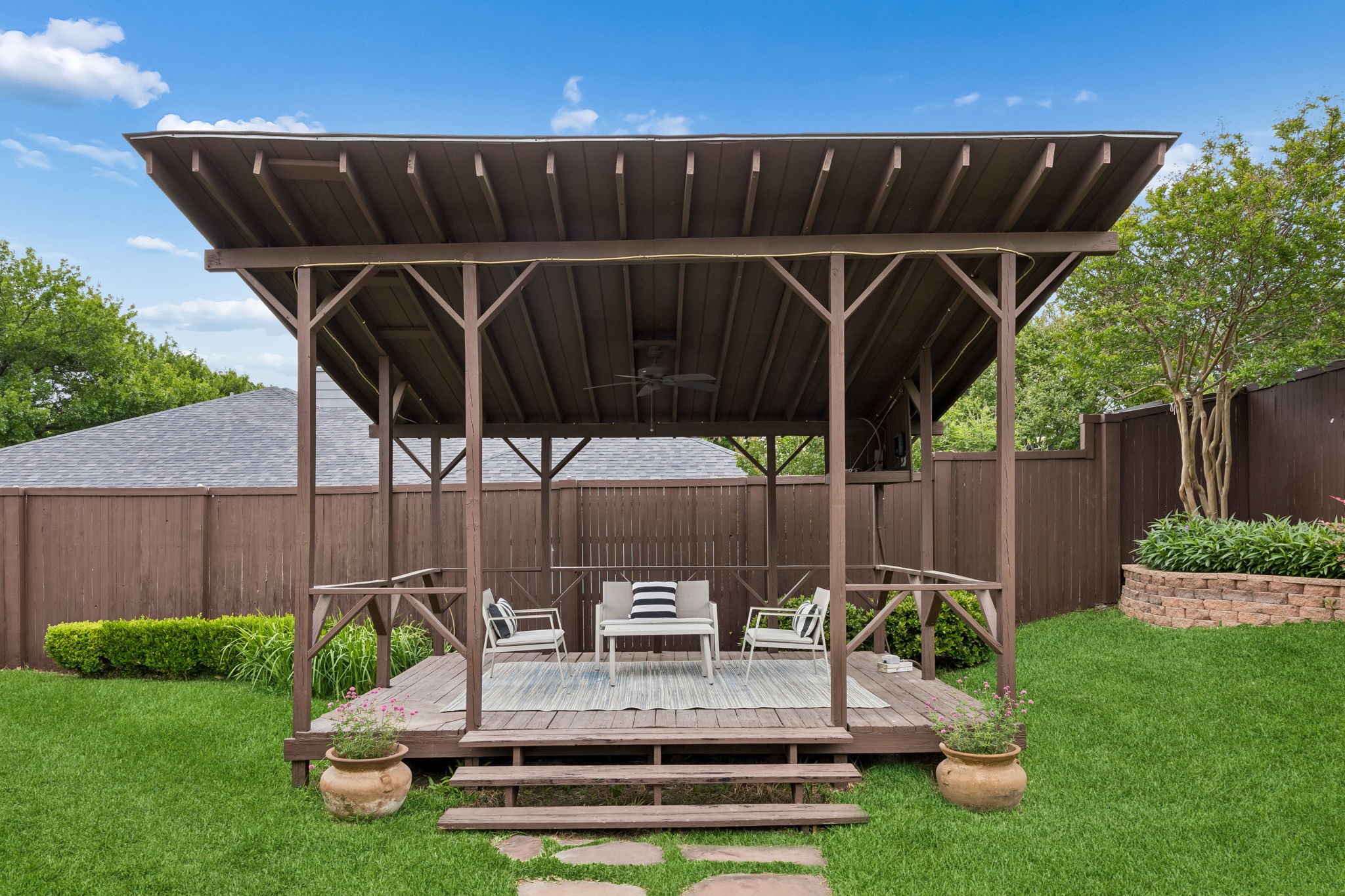 9060 Stone Creek Place Dallas TX 75243