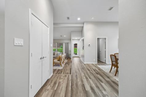 9060 Stone Creek Place Dallas TX 75243