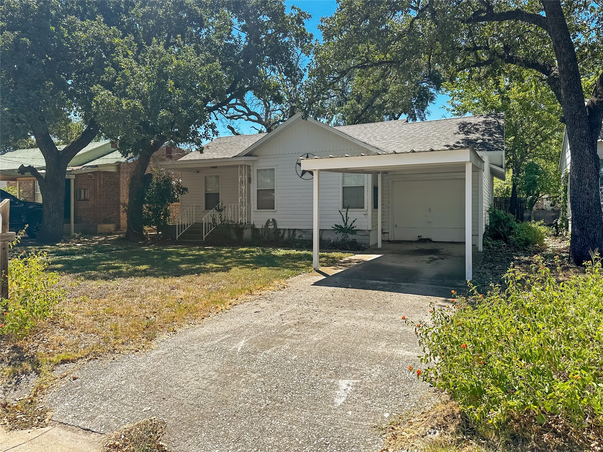 512 SE 20th Street Mineral Wells TX 76067