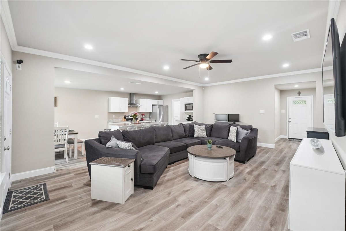 429 Cresthill Drive Mesquite TX 75149