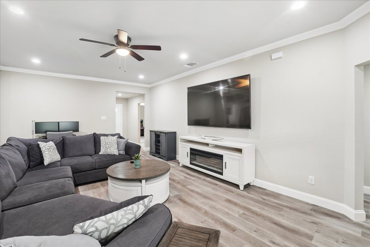 429 Cresthill Drive Mesquite TX 75149
