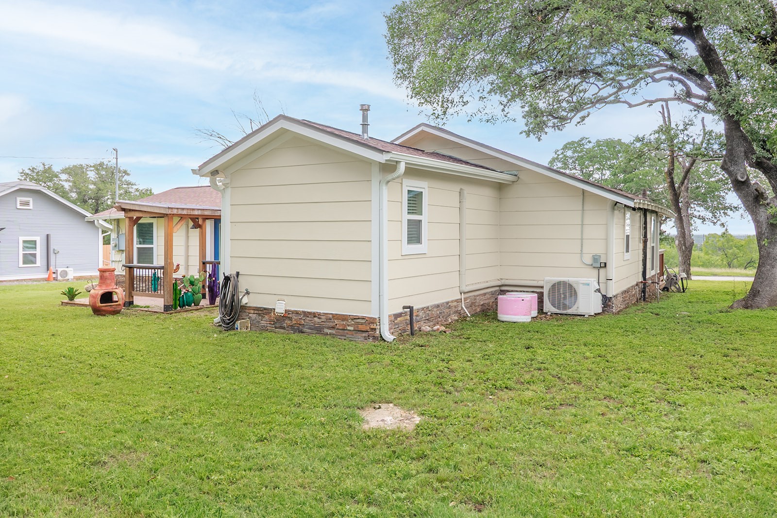 1808 S Oak Brady TX 76825