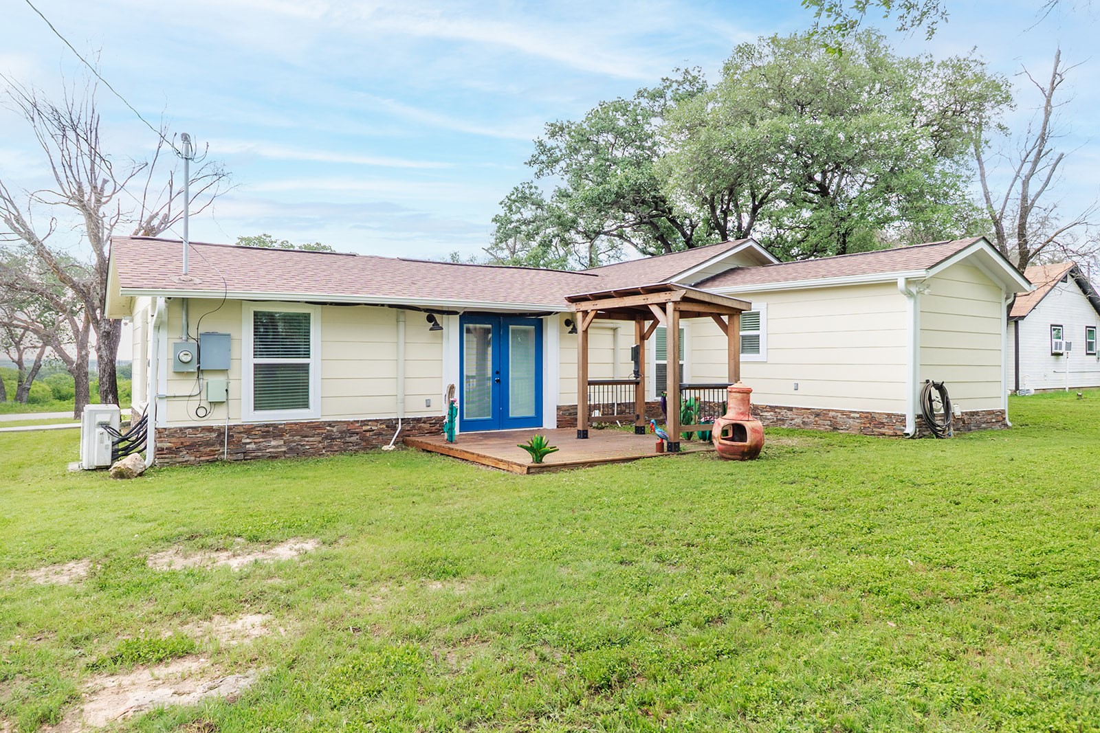 1808 S Oak Brady TX 76825