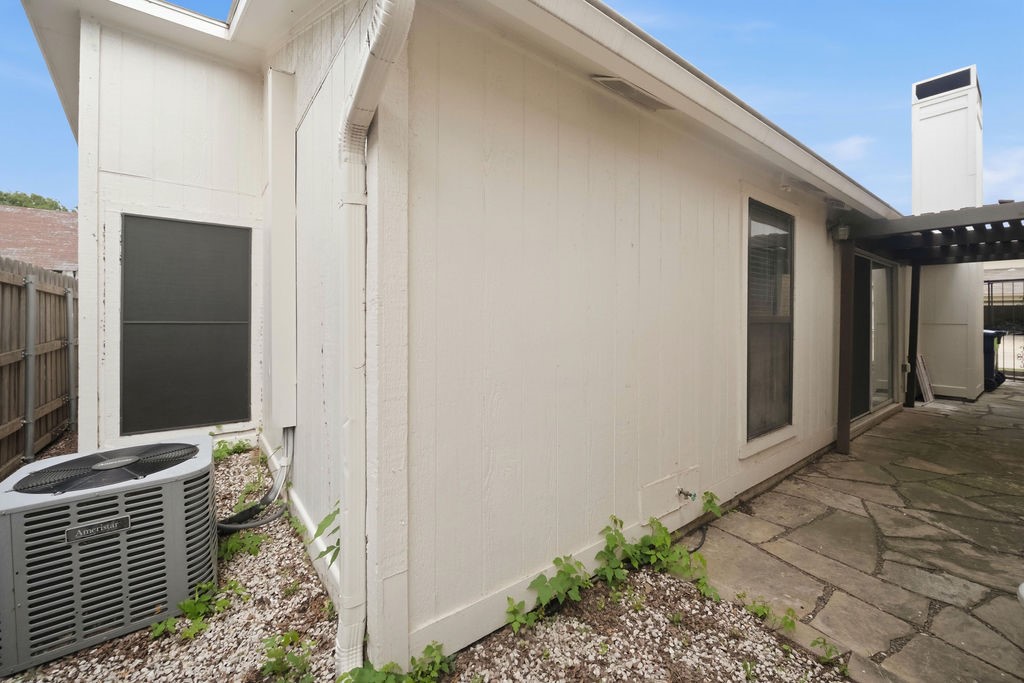 2915 Canis Circle Garland TX 75044