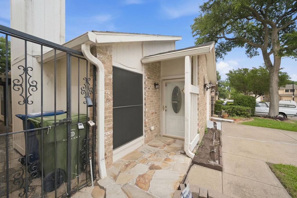 2915 Canis Circle Garland TX 75044