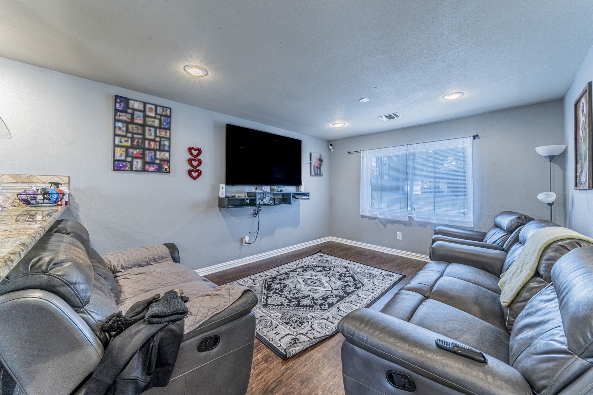 504 Lynda Lane Arlington TX 76010