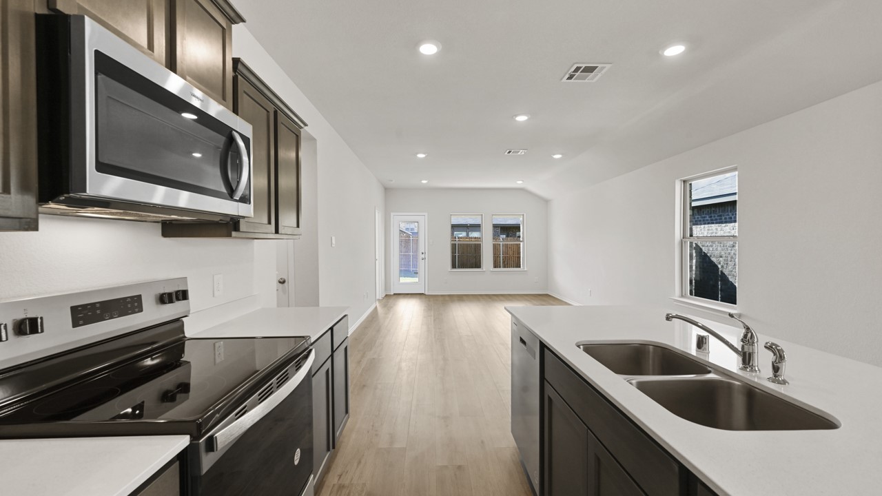 2205 Bosque Trail Crandall TX 75114