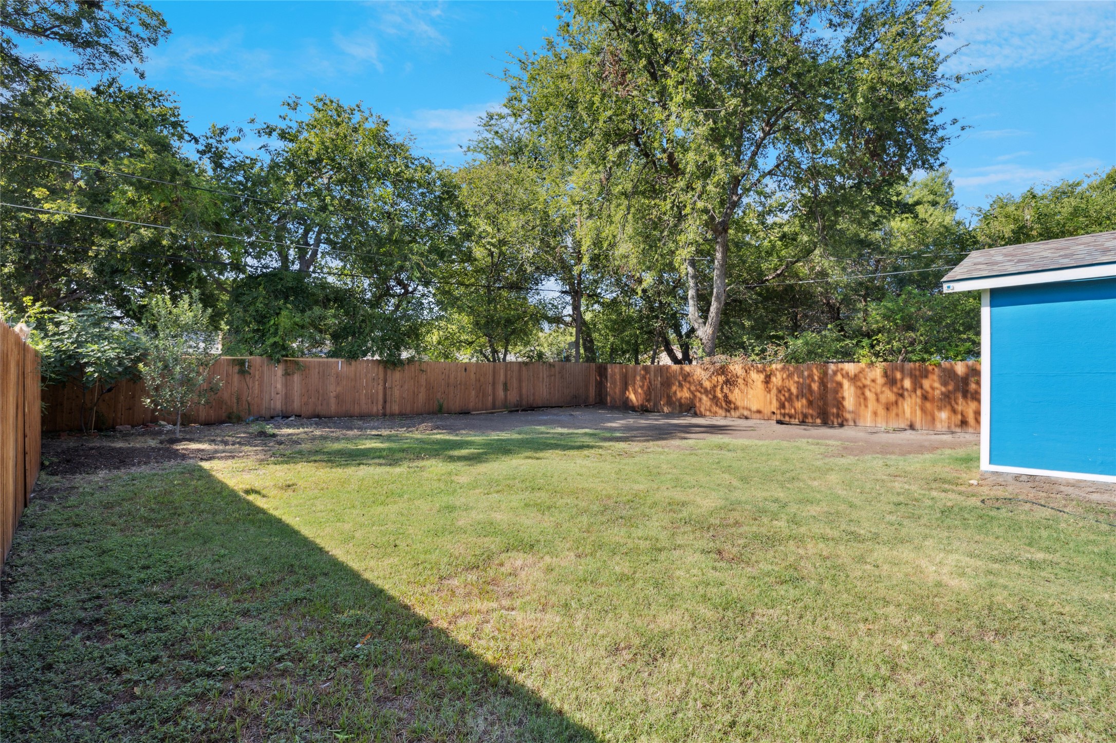 1304 E Lovers Lane Arlington TX 76010