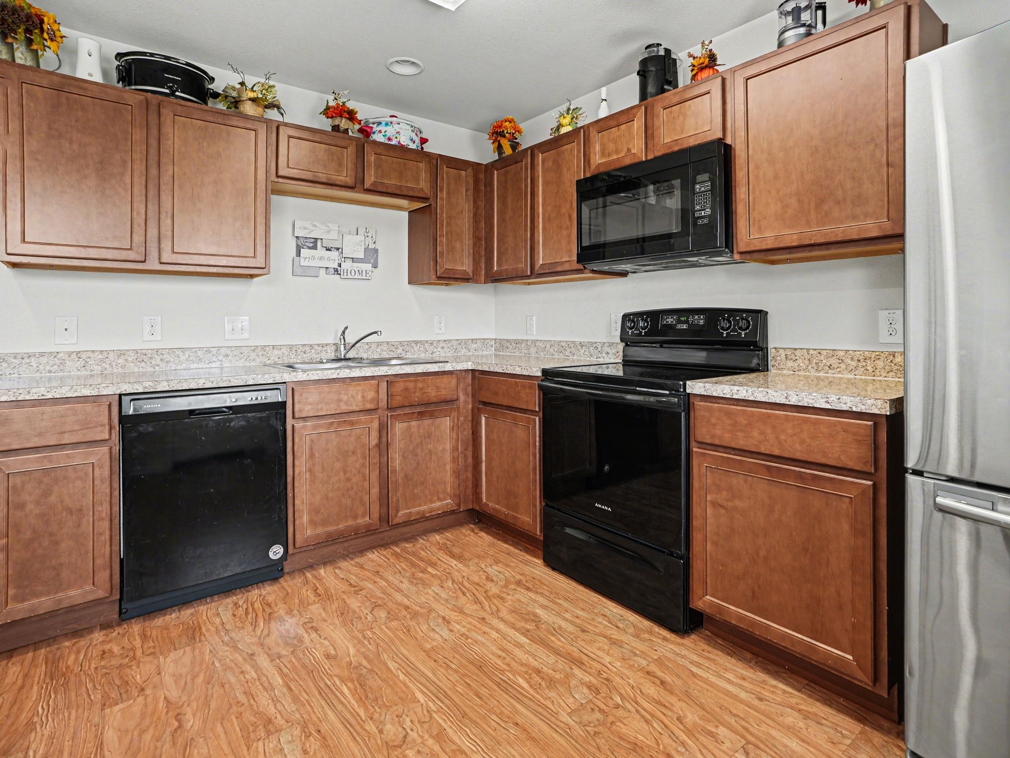 1708 Blue Jay Drive Ennis TX 75119