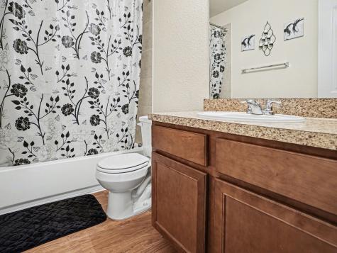 1708 Blue Jay Drive Ennis TX 75119
