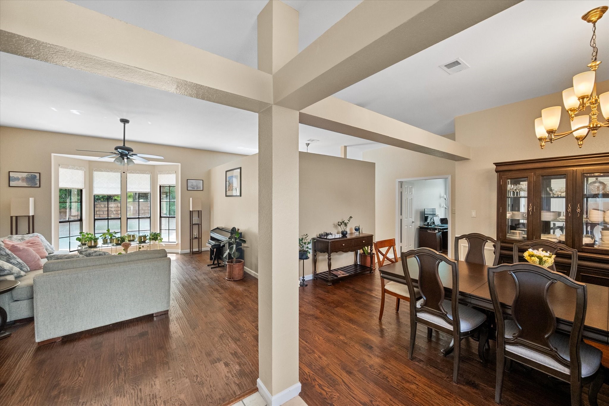 4137 Mapleridge Drive Grapevine TX 76051