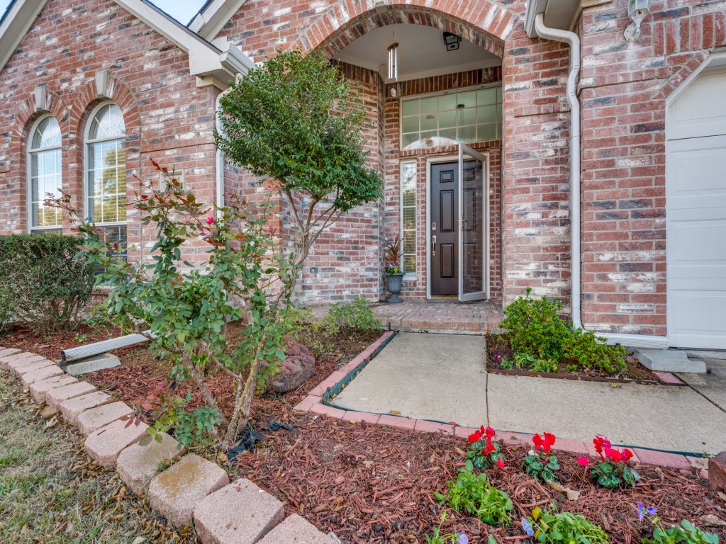 214 Jennifer Lane Arlington TX 76002