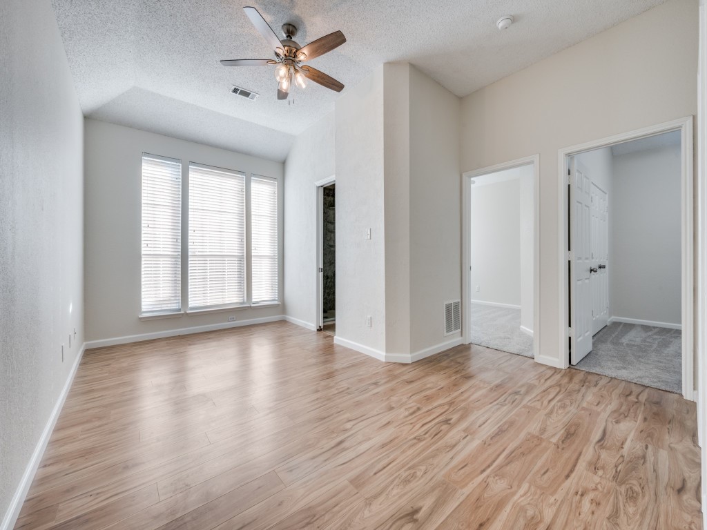 214 Jennifer Lane Arlington TX 76002