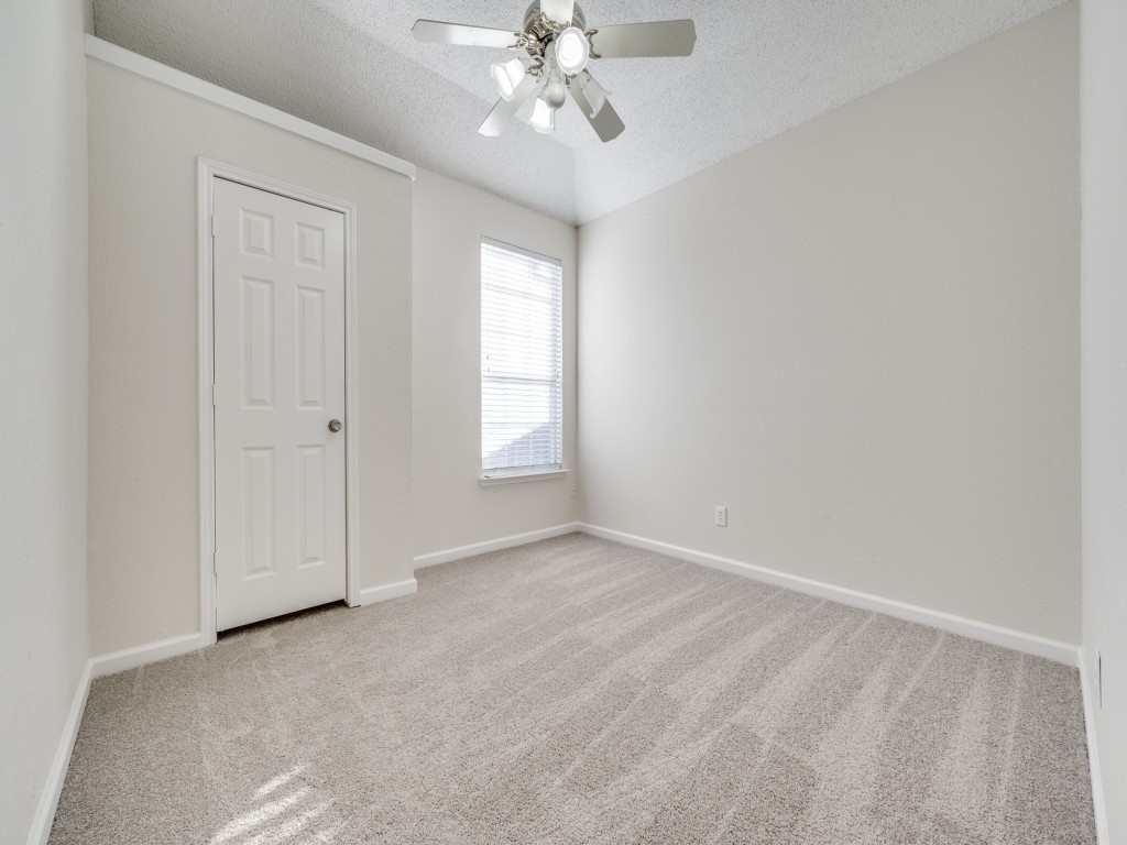214 Jennifer Lane Arlington TX 76002