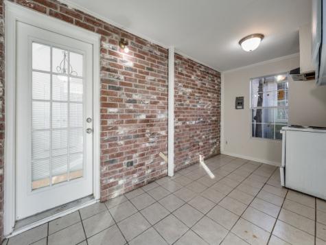 214 Jennifer Lane Arlington TX 76002