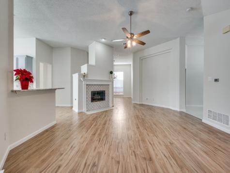 214 Jennifer Lane Arlington TX 76002