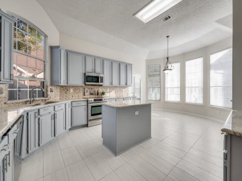 214 Jennifer Lane Arlington TX 76002