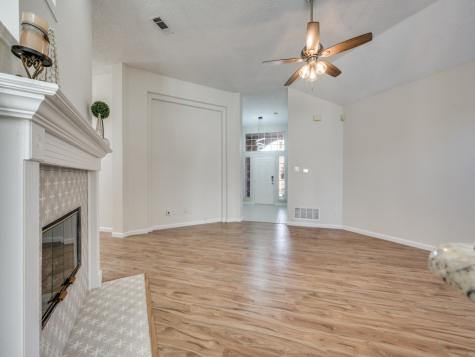 214 Jennifer Lane Arlington TX 76002