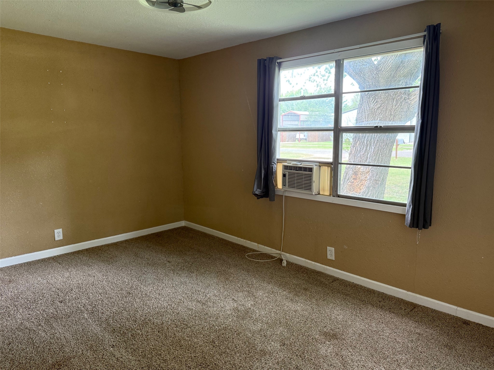 280 W 4th Street Crawford TX 76638