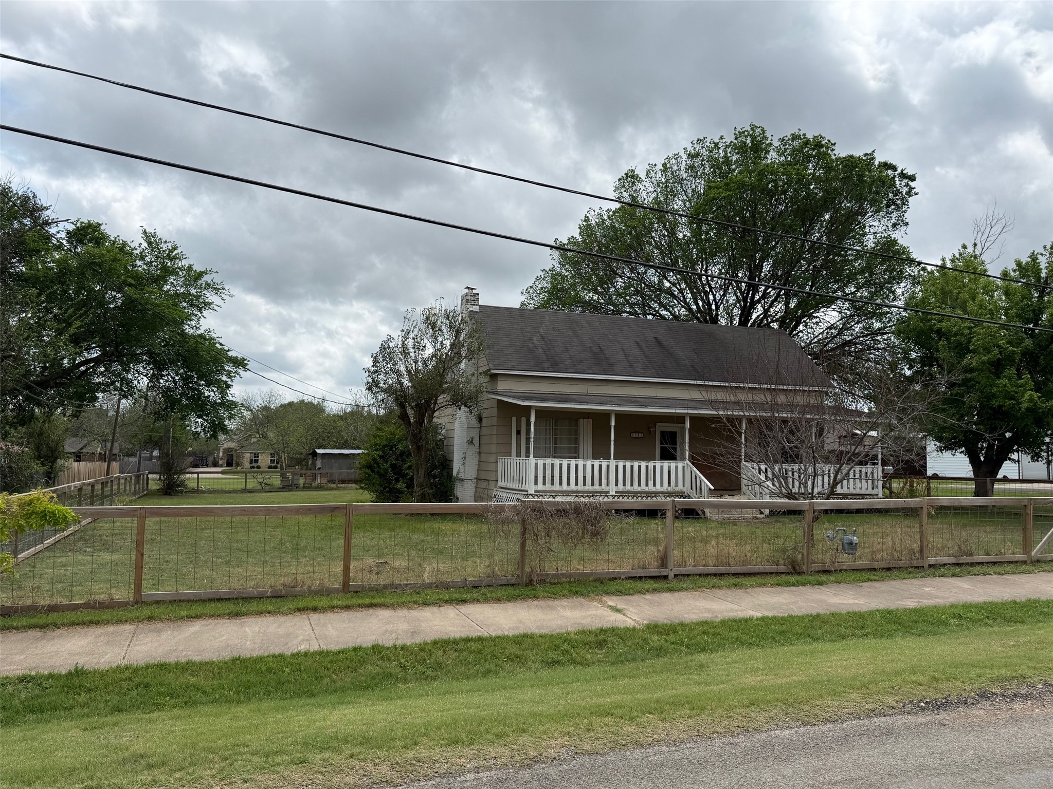280 W 4th Street Crawford TX 76638