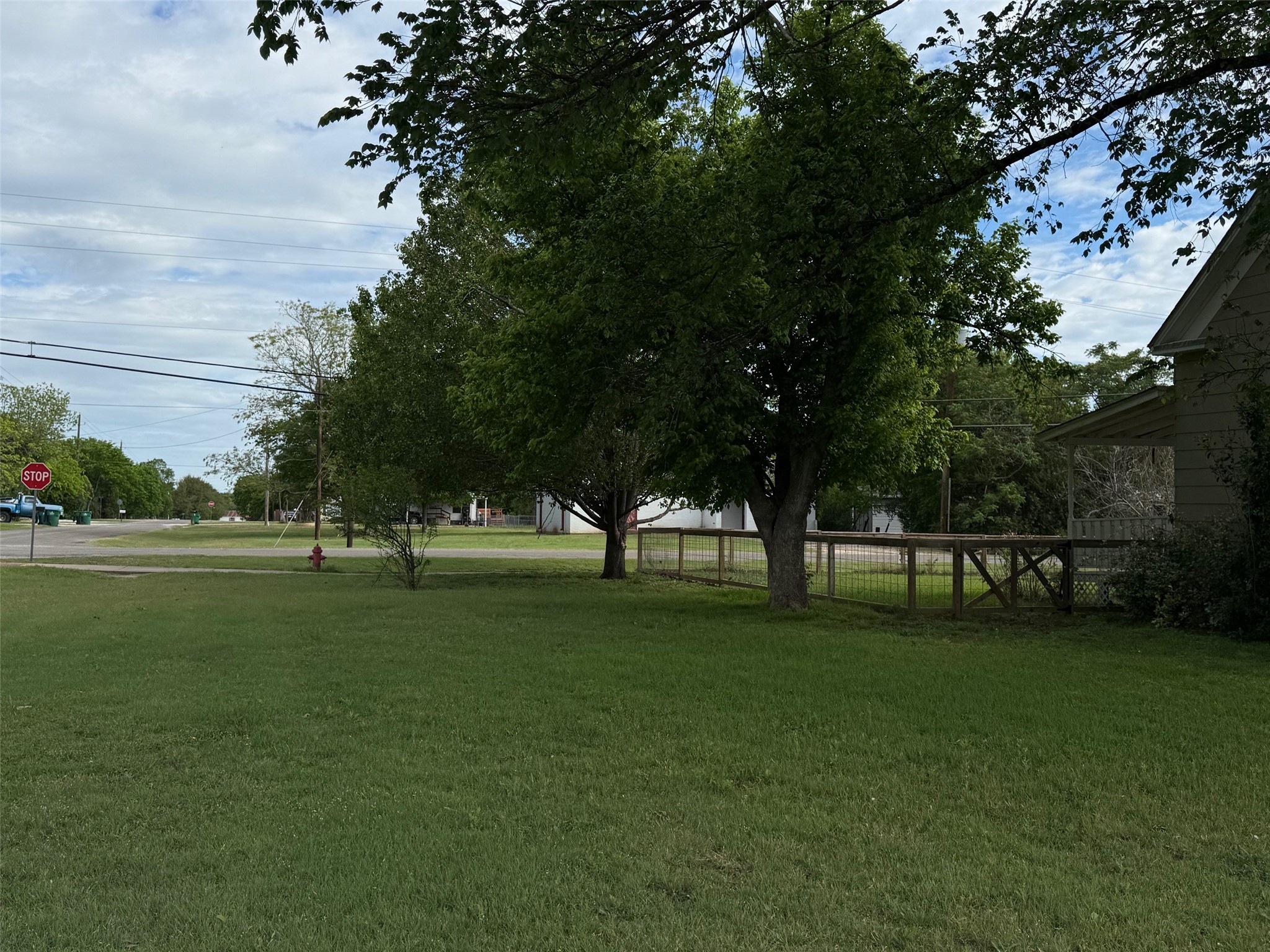 280 W 4th Street Crawford TX 76638