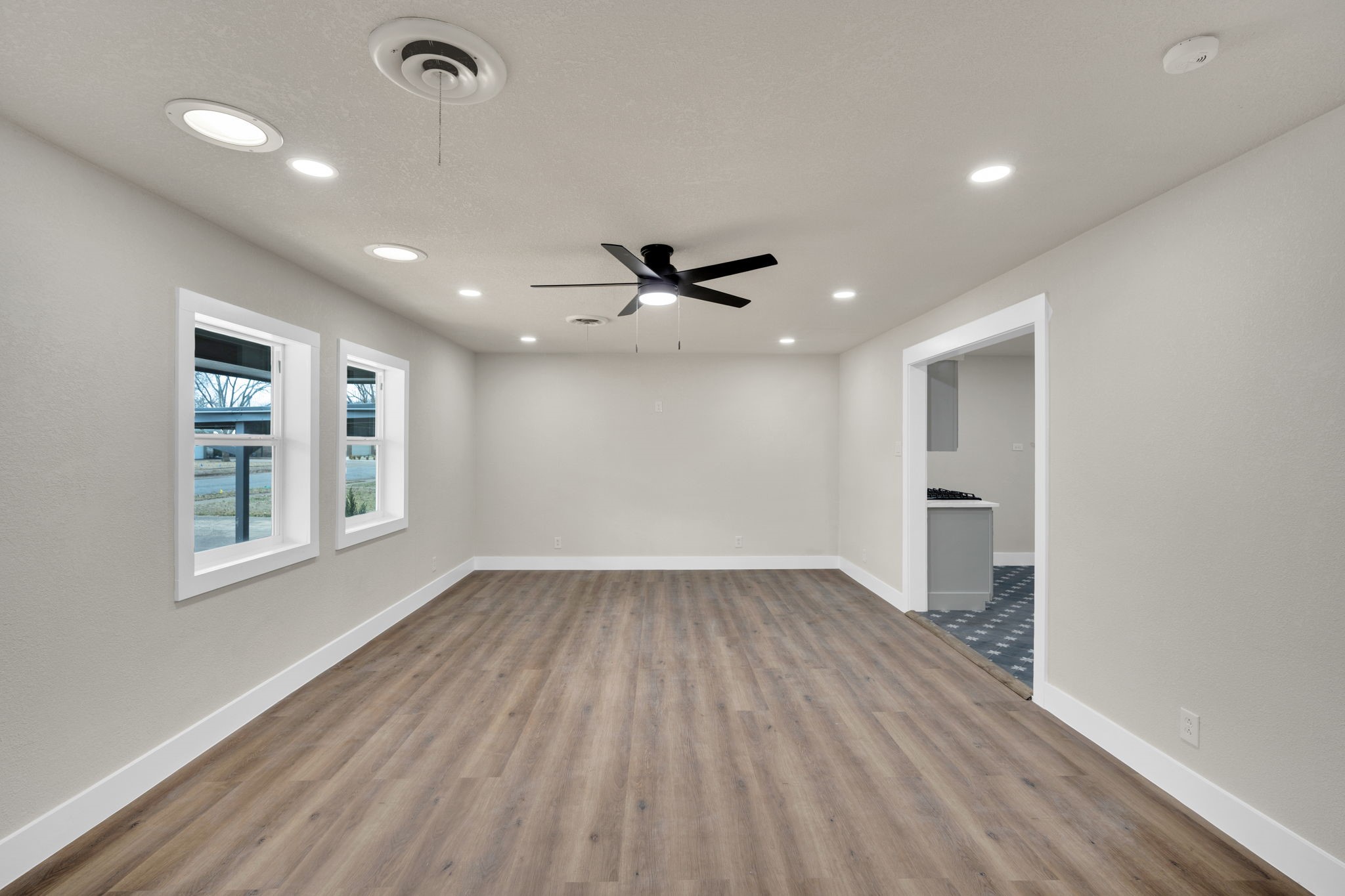 203 W Avenue K Midlothian TX 76065